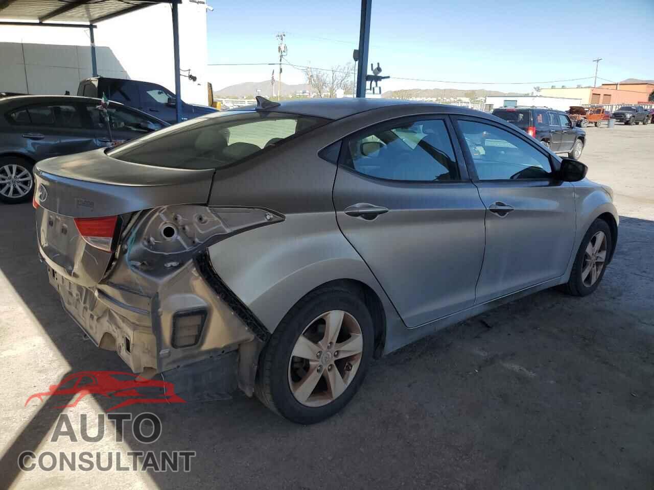 HYUNDAI ELANTRA 2012 - 5NPDH4AE9CH092647