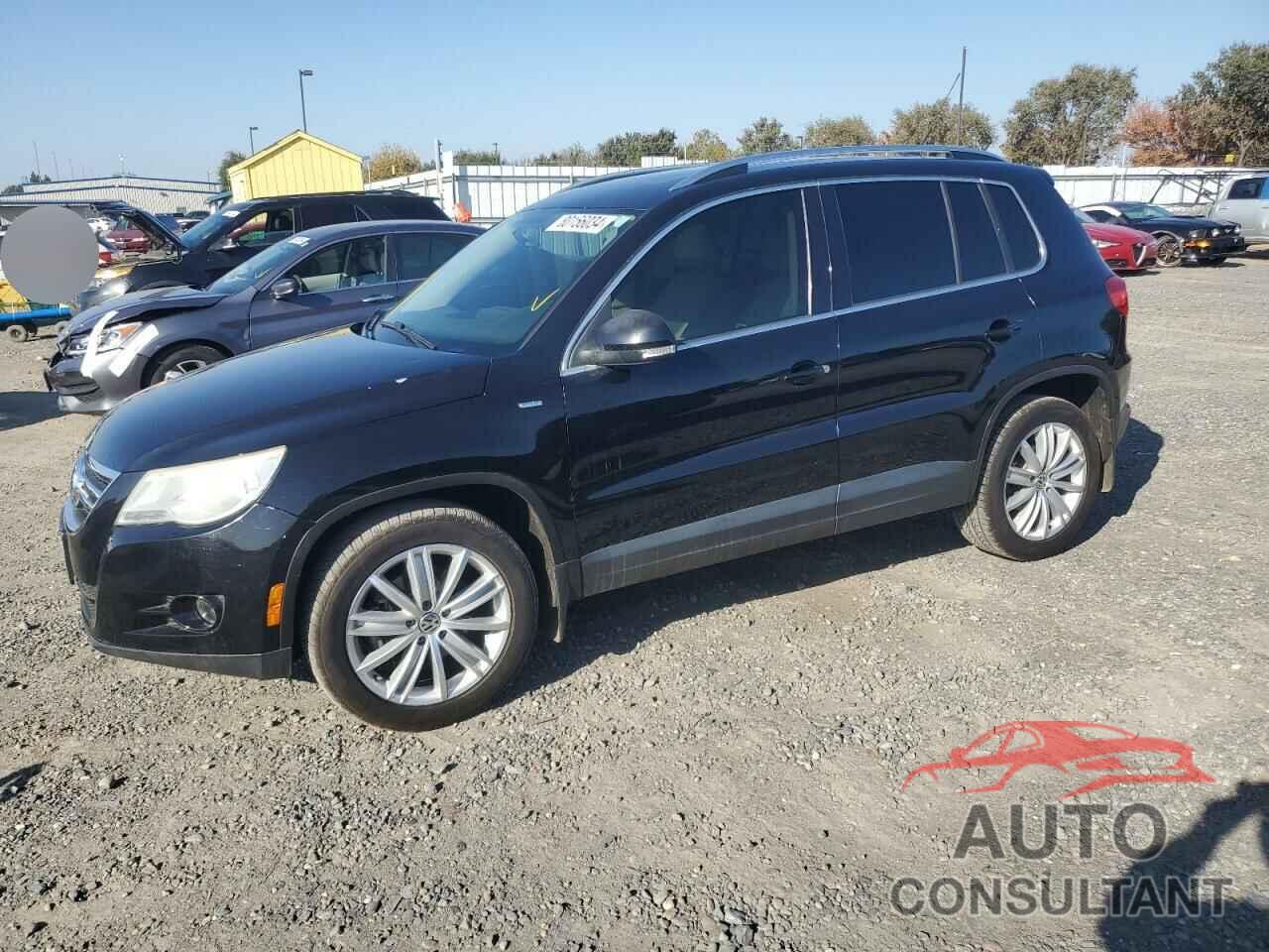 VOLKSWAGEN TIGUAN 2010 - WVGBV7AX1AW514559