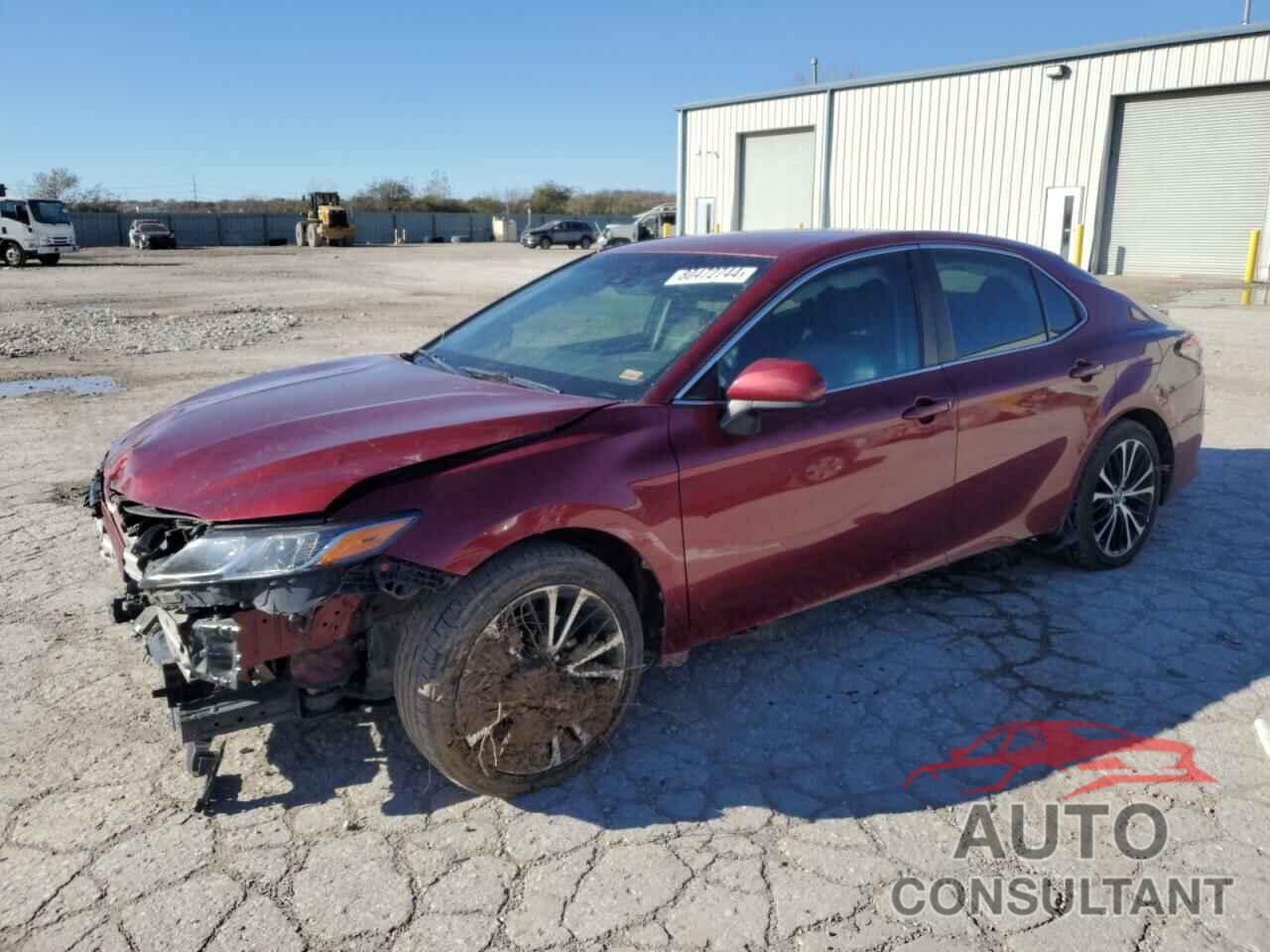 TOYOTA CAMRY 2018 - 4T1B11HK9JU540924