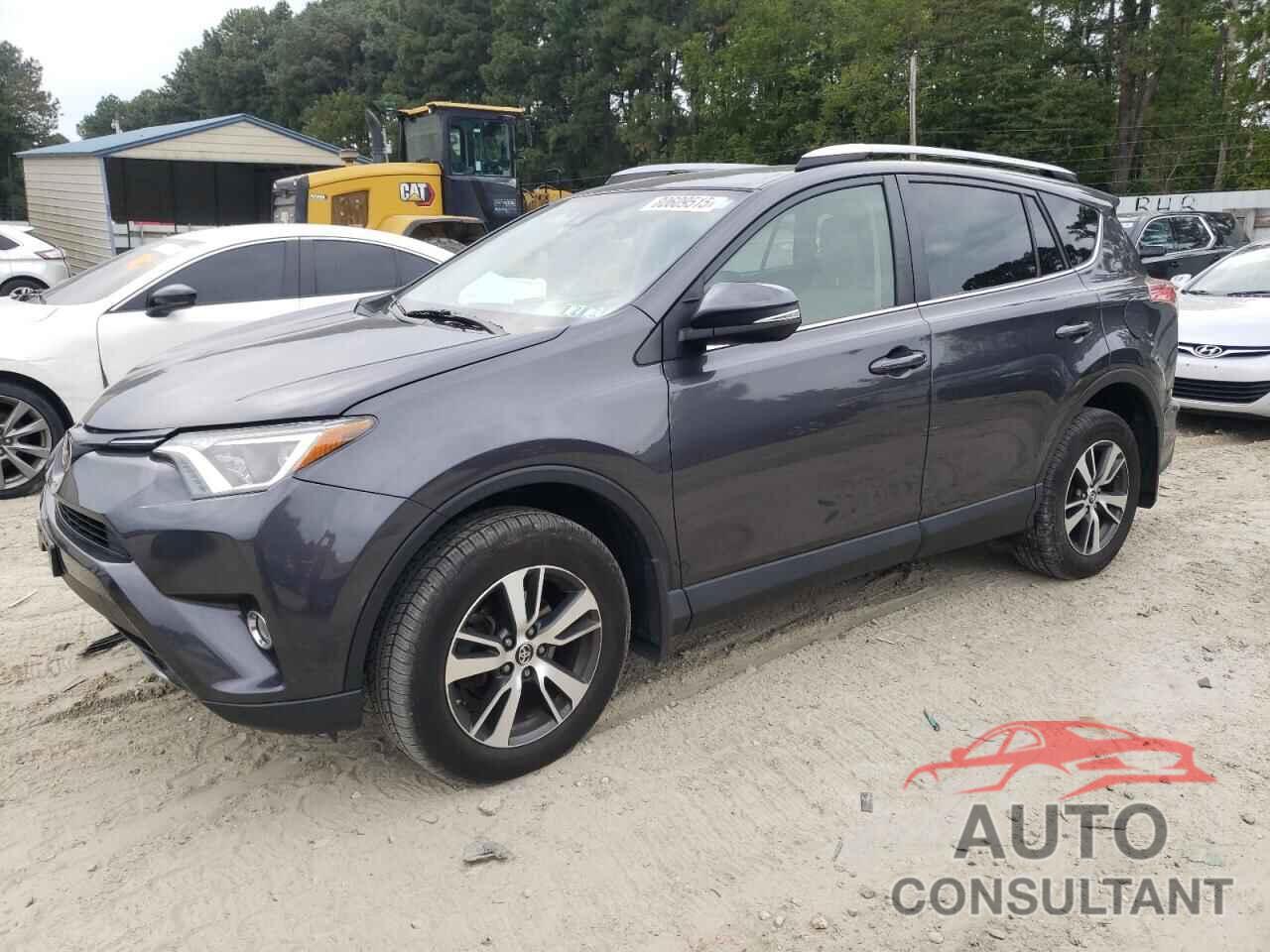 TOYOTA RAV4 2017 - JTMRFREV2HJ172955