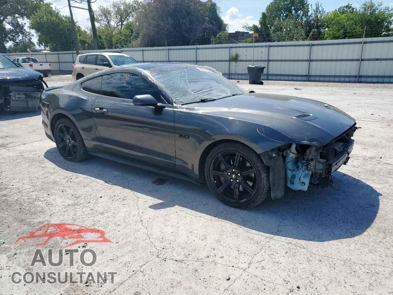 FORD MUSTANG 2020 - 1FA6P8CF4L5124483