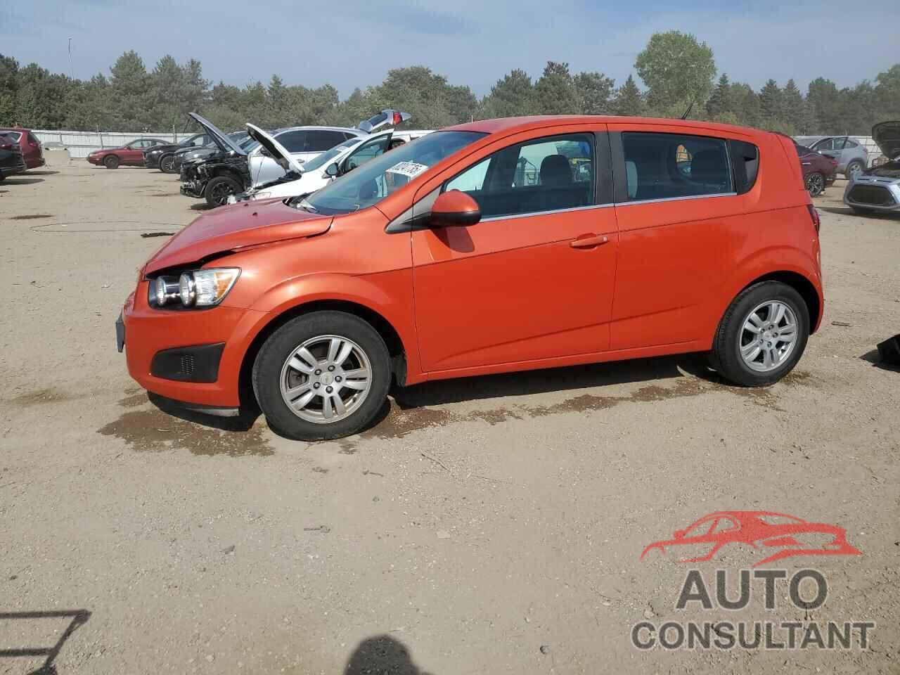 CHEVROLET SONIC 2012 - 1G1JC6SH0C4104155