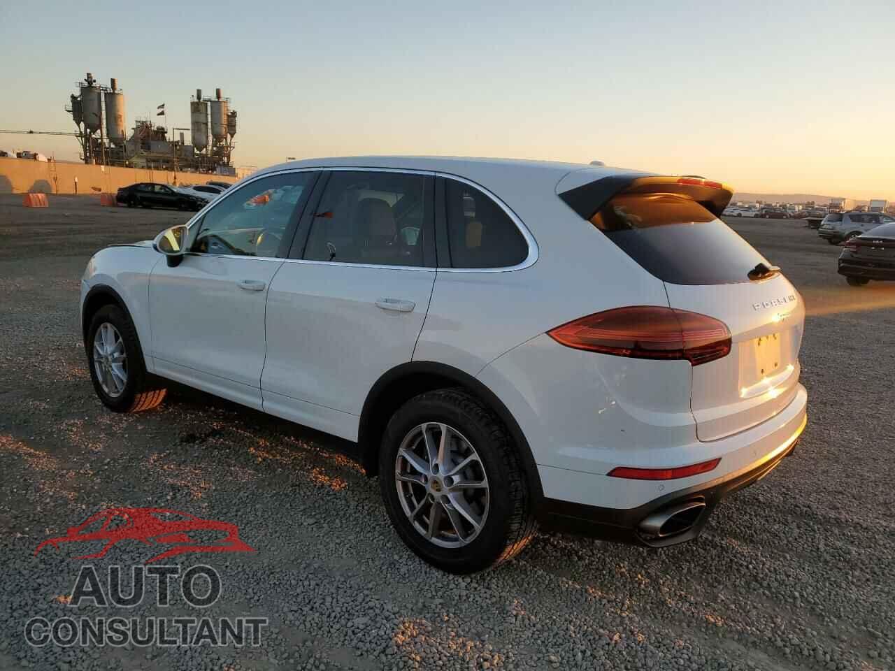 PORSCHE CAYENNE 2016 - WP1AA2A27GLA00405