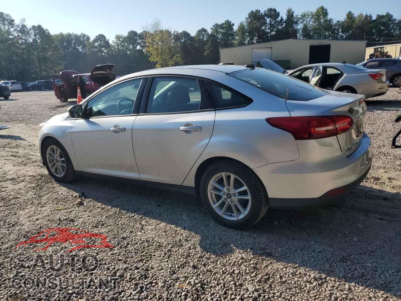 FORD FOCUS 2017 - 1FADP3F28HL300702
