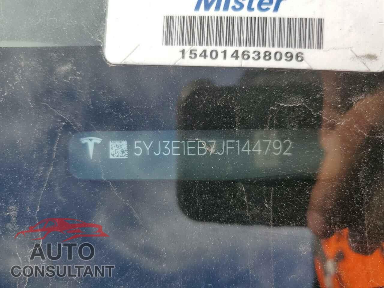 TESLA MODEL 3 2018 - 5YJ3E1EB7JF144792