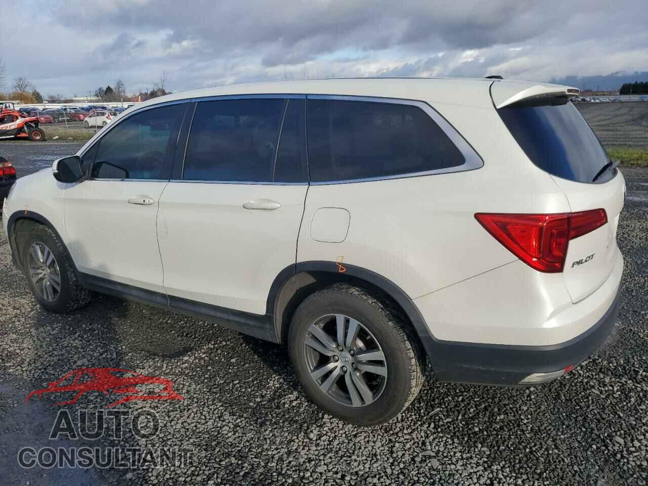 HONDA PILOT 2017 - 5FNYF6H73HB005602