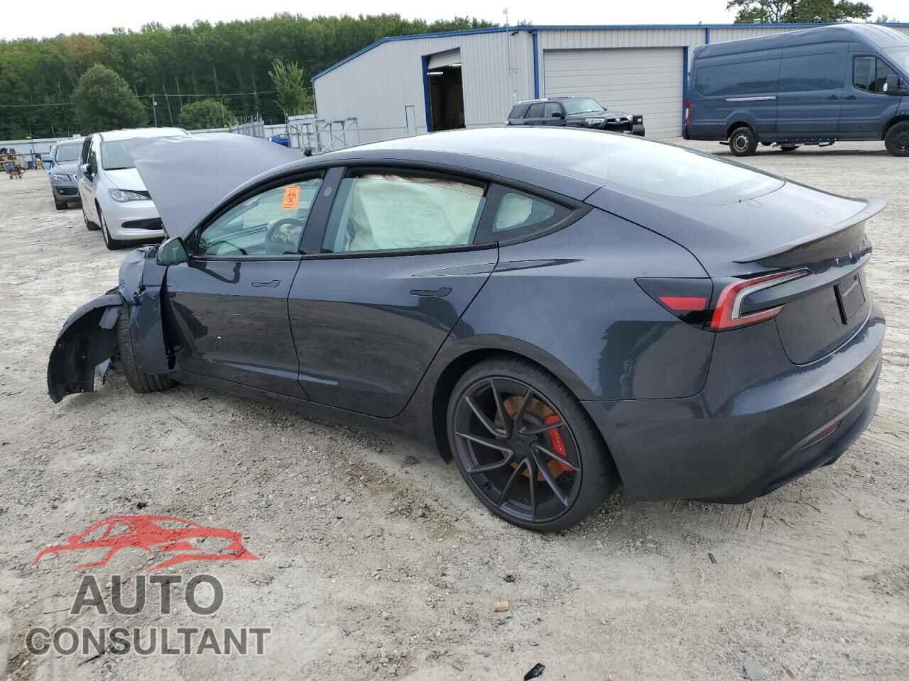 TESLA MODEL 3 2024 - 5YJ3E1ET3RF880813