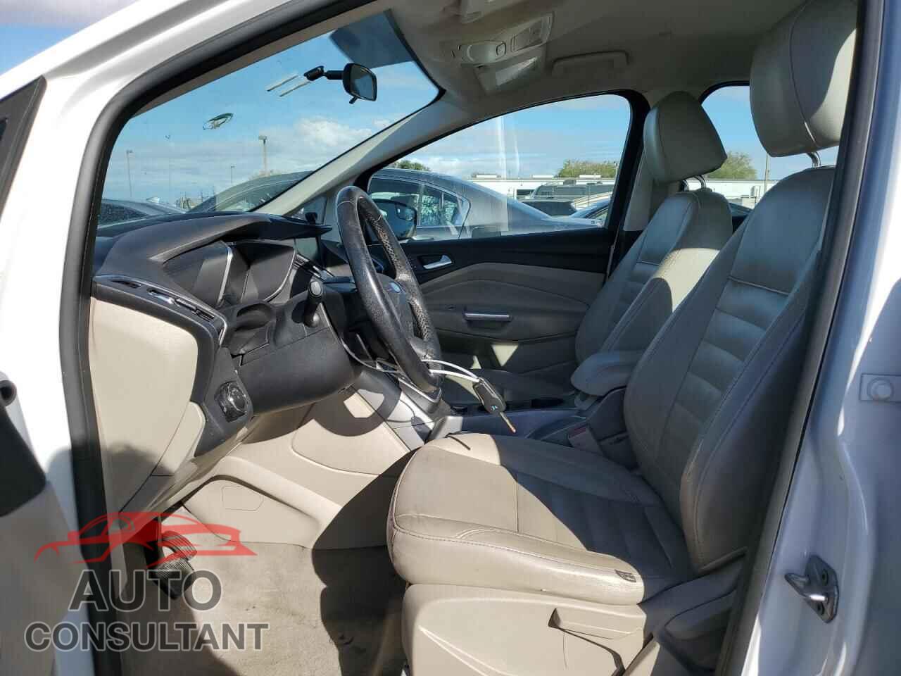 FORD CMAX 2013 - 1FADP5AU8DL536023