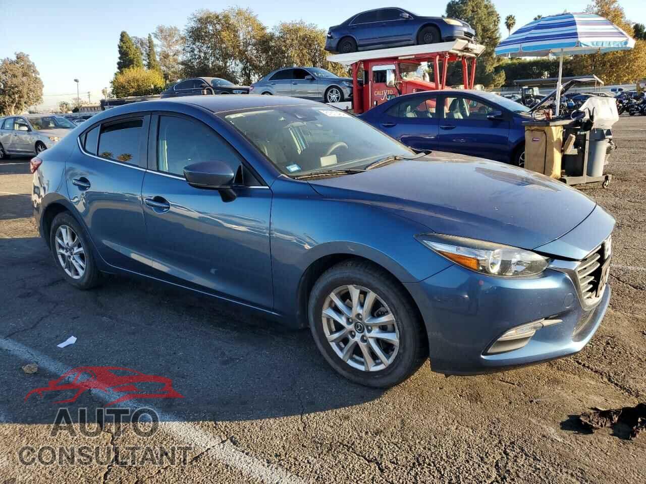 MAZDA 3 2018 - 3MZBN1U76JM201467