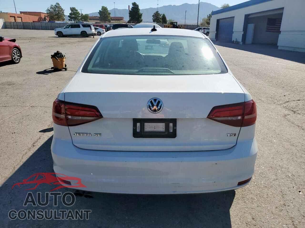 VOLKSWAGEN JETTA 2017 - 3VWDB7AJ7HM332003