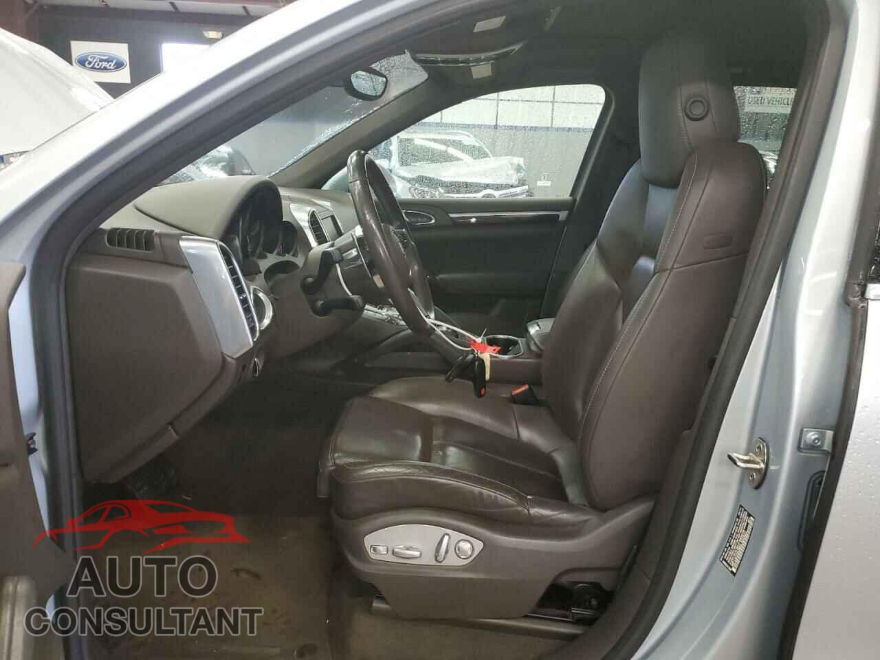 PORSCHE CAYENNE 2016 - WP1AA2A28GLA02521