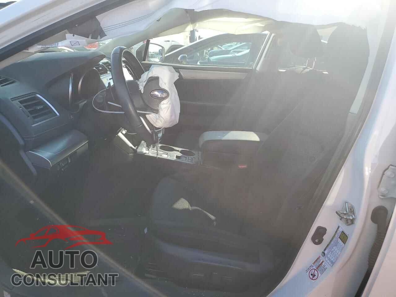 SUBARU OUTBACK 2018 - 4S4BSAFC4J3356974