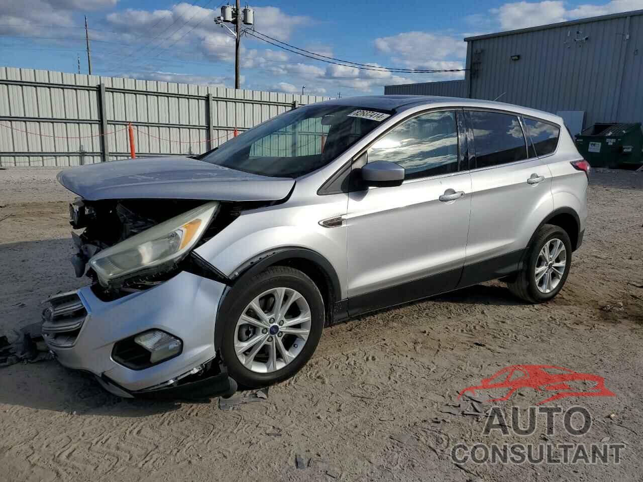 FORD ESCAPE 2017 - 1FMCU0G92HUC52175