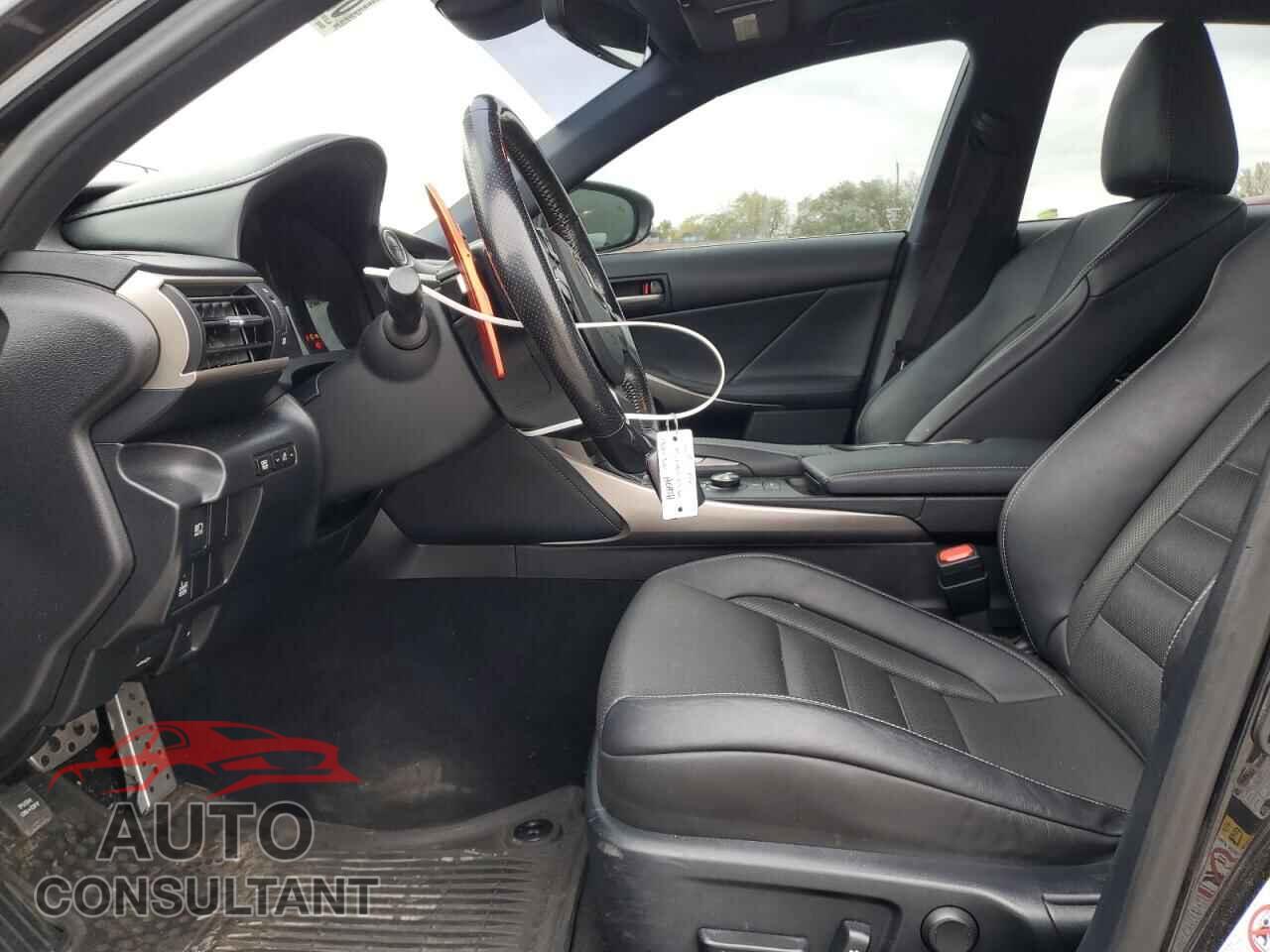 LEXUS IS 2017 - JTHCE1D21H5013580