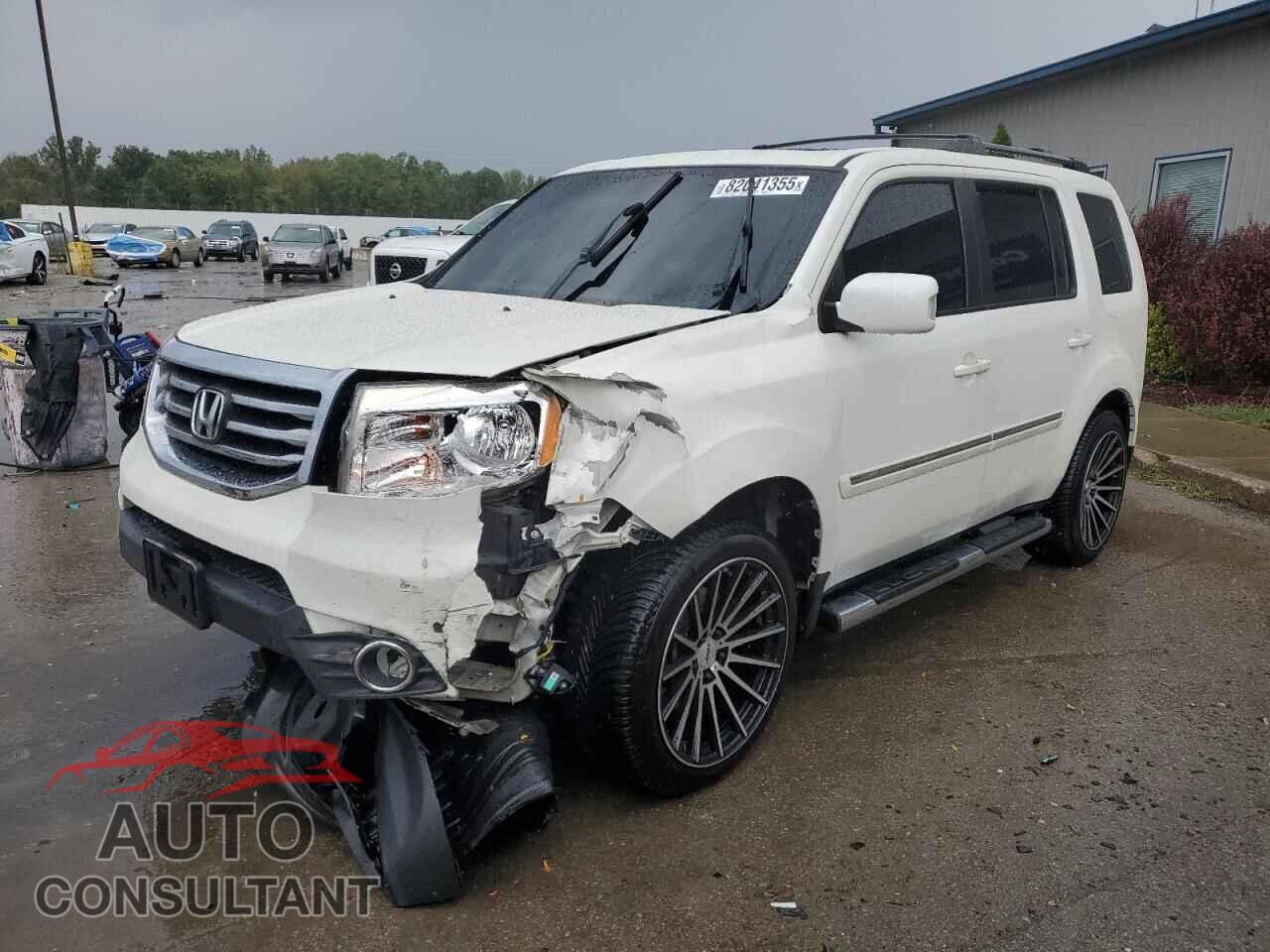 HONDA PILOT 2015 - 5FNYF3H94FB018551