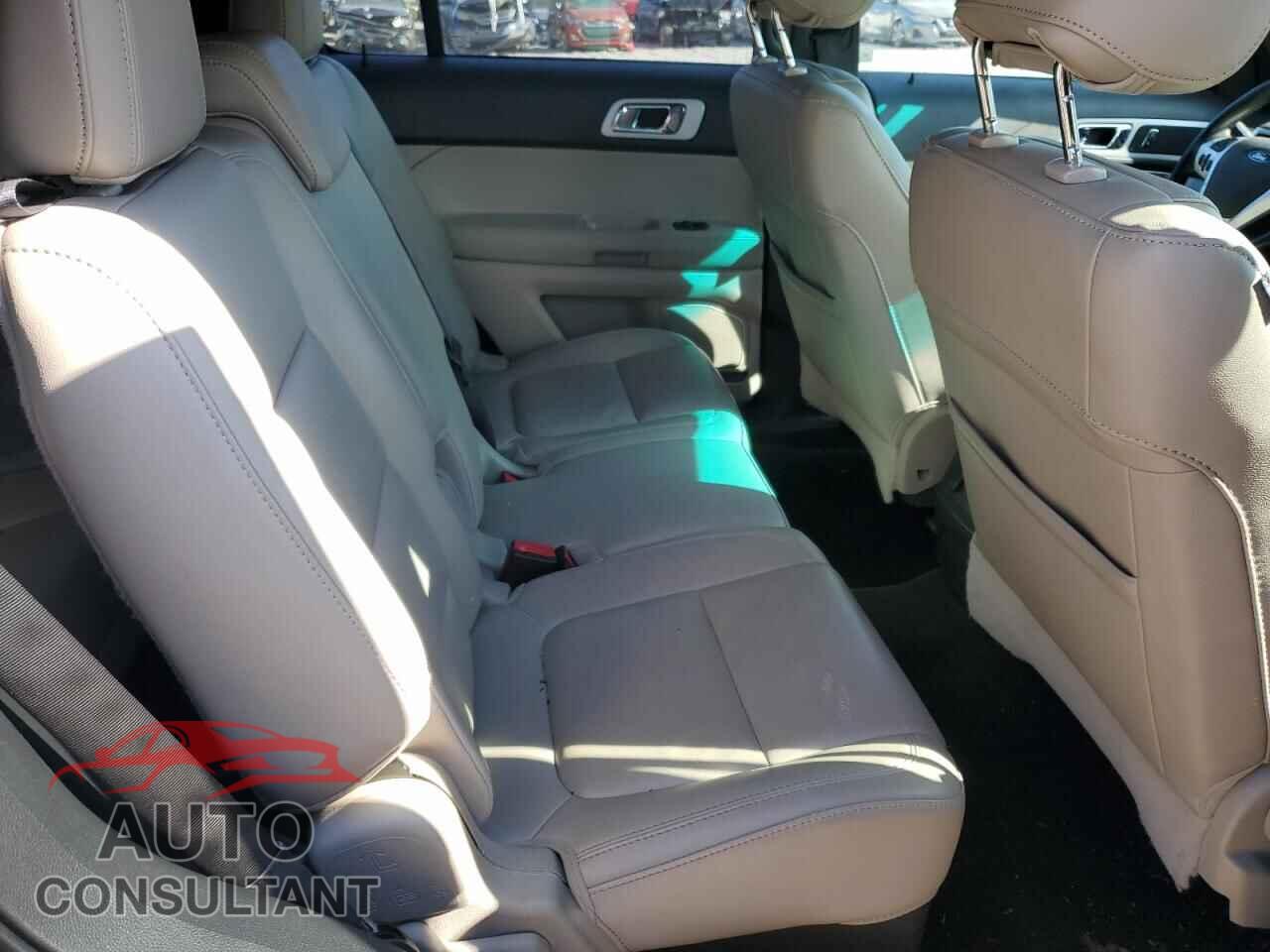 FORD EXPLORER 2013 - 1FM5K7D85DGA57845