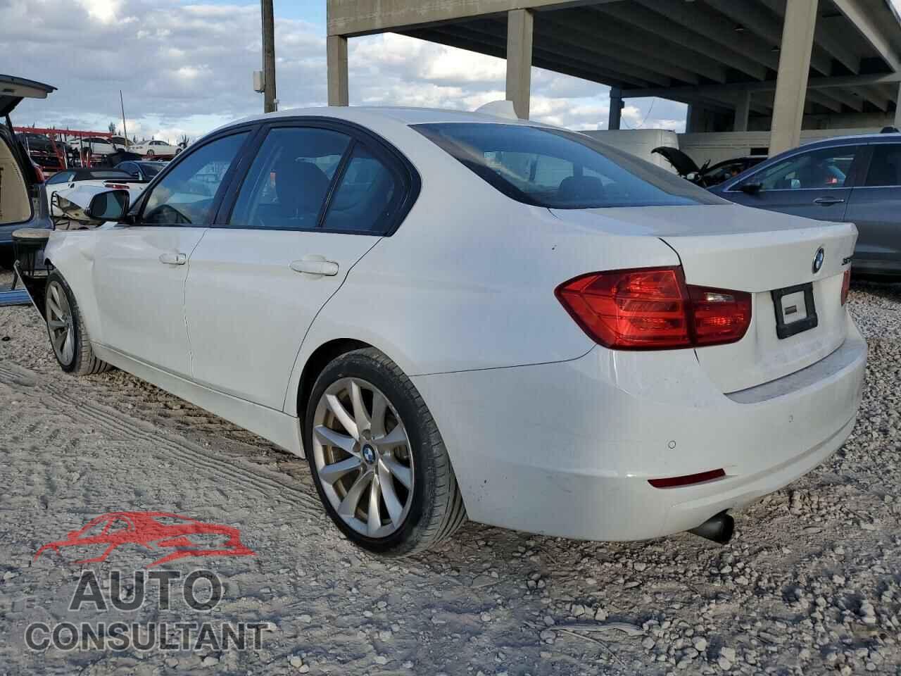 BMW 3 SERIES 2015 - WBA3C3G52FNT52819