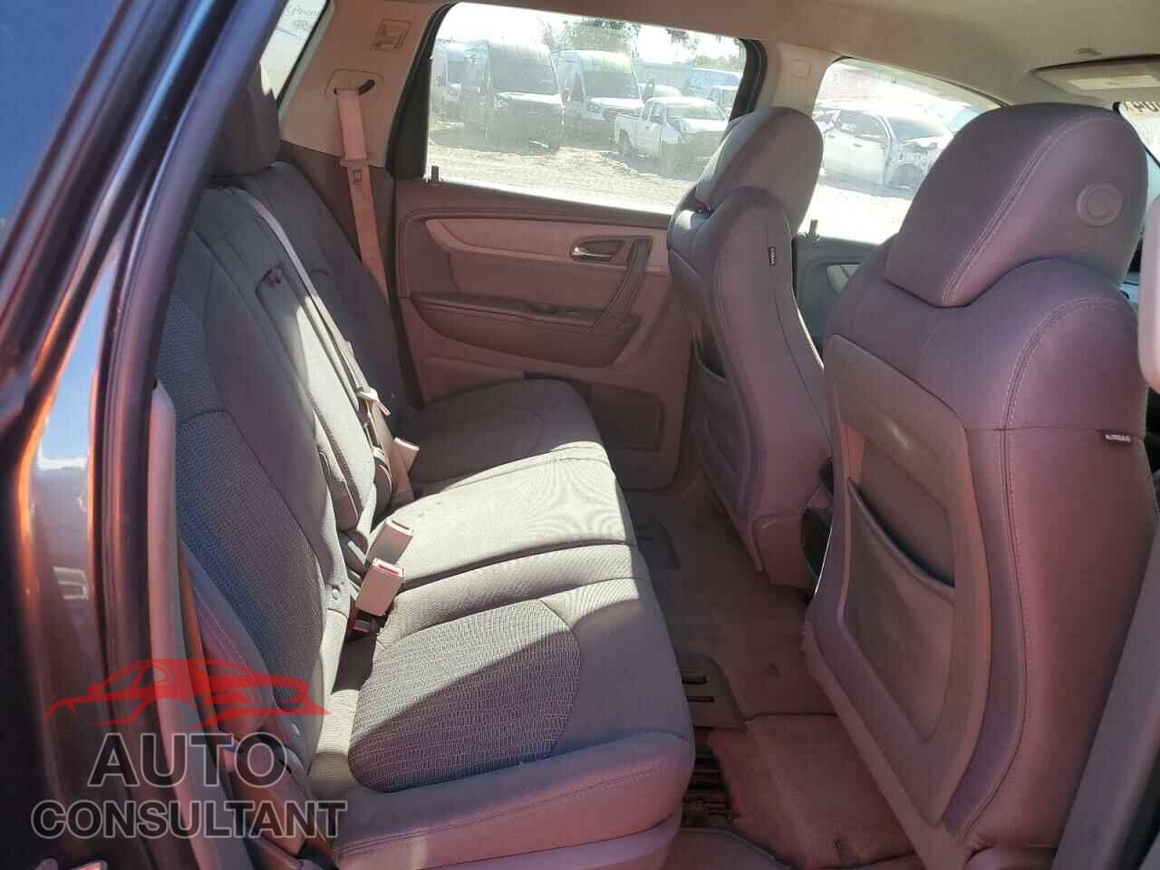 CHEVROLET TRAVERSE 2014 - 1GNKRFKD2EJ109571