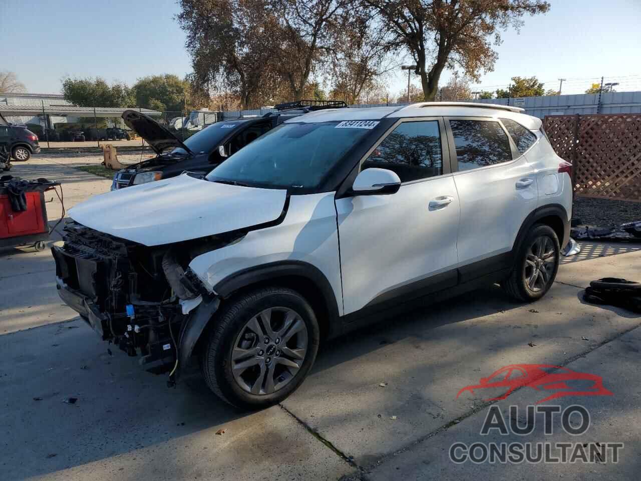 KIA SELTOS 2023 - KNDEU2AA8P7452356