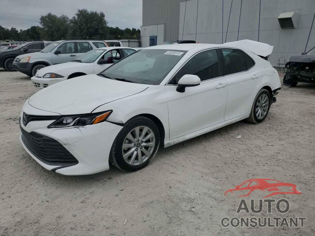 TOYOTA CAMRY 2018 - 4T1B11HK6JU151996