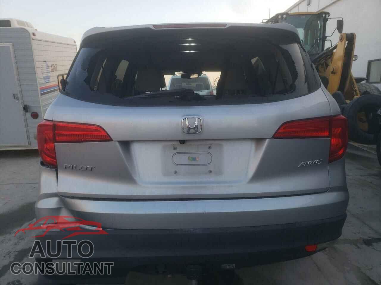 HONDA PILOT 2017 - 5FNYF6H68HB001682
