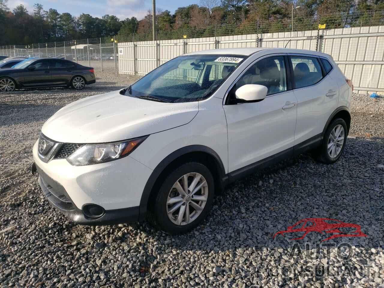 NISSAN ROGUE 2018 - JN1BJ1CP8JW152405