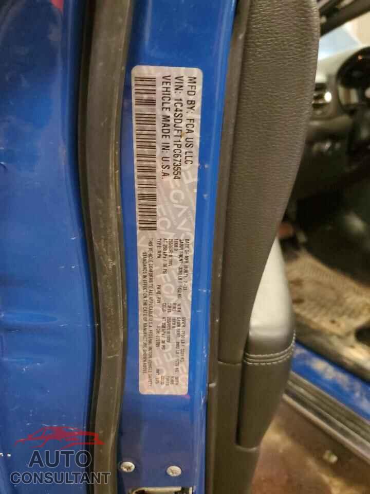 DODGE DURANGO 2023 - 1C4SDJFT1PC673554