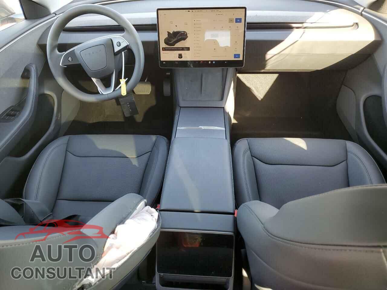 TESLA MODEL 3 2024 - 5YJ3E1EA5RF868354