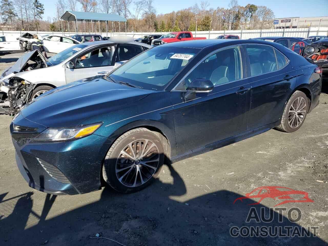 TOYOTA CAMRY 2018 - 4T1B11HK4JU531399