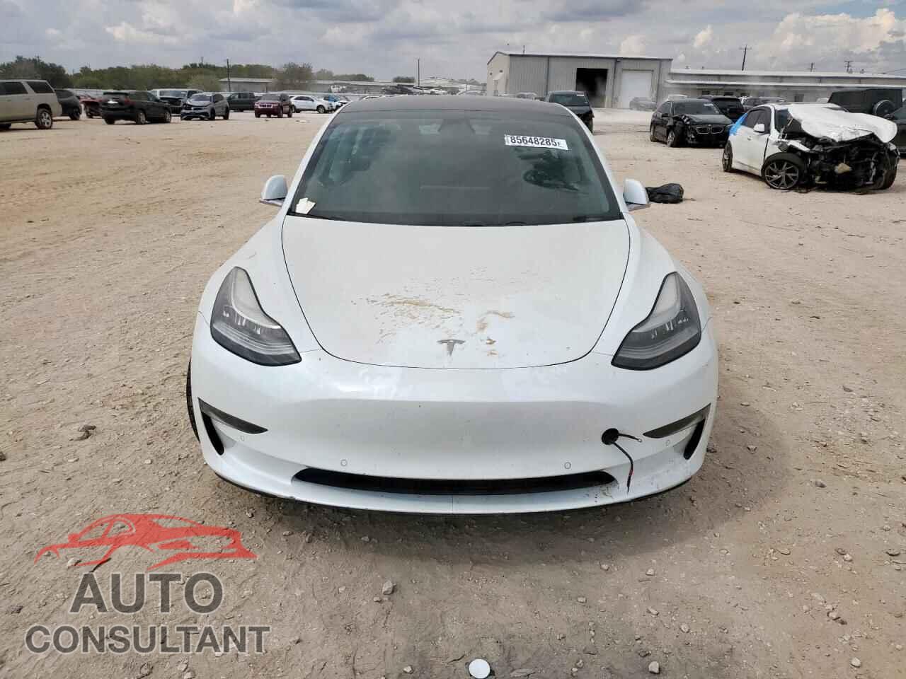 TESLA MODEL 3 2018 - 5YJ3E1EA0JF062393