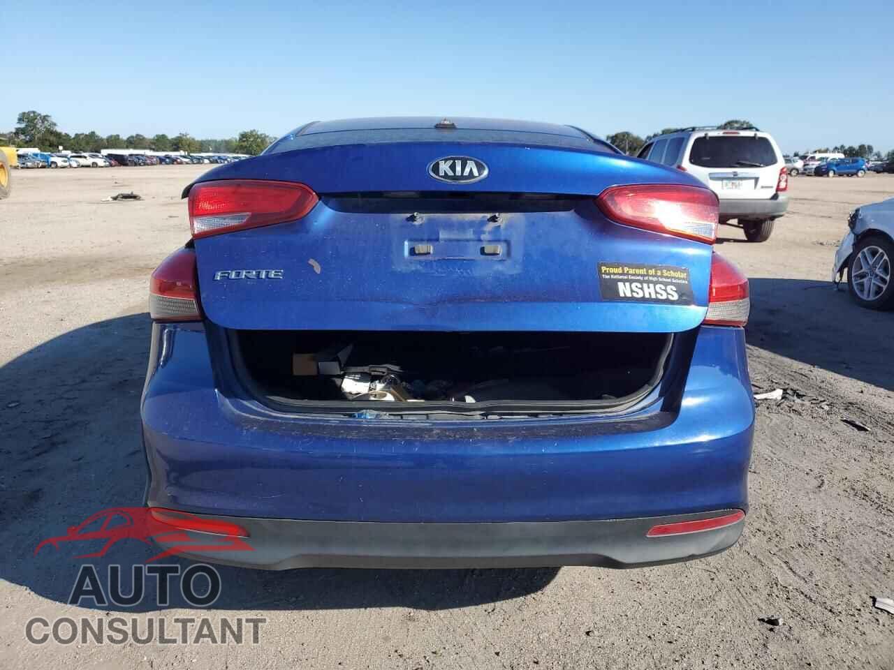 KIA FORTE 2017 - 3KPFK4A77HE048413