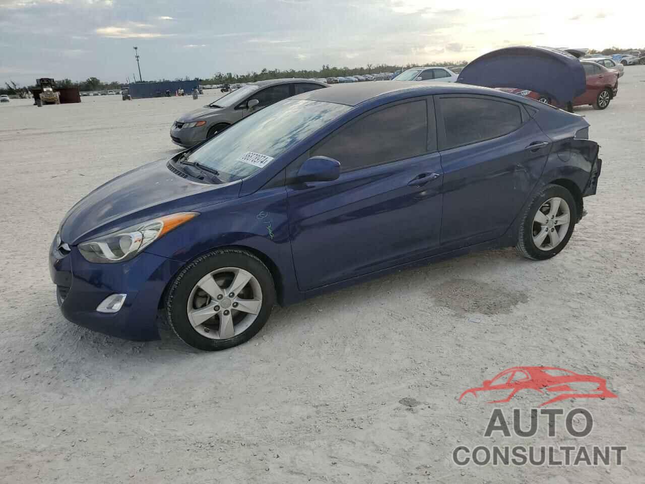 HYUNDAI ELANTRA 2013 - 5NPDH4AE7DH324244