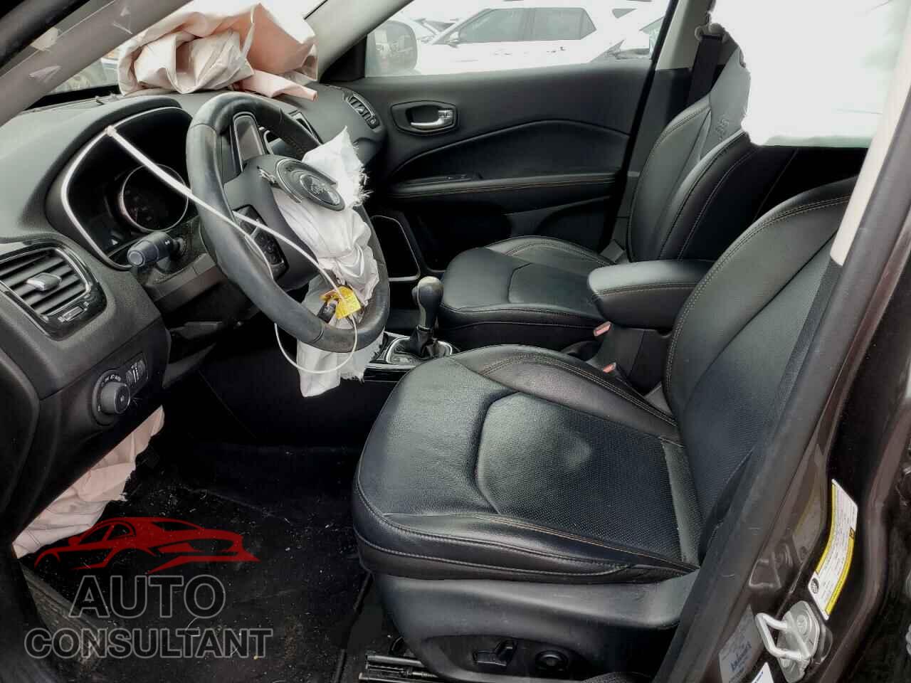 JEEP COMPASS 2019 - 3C4NJDCB9KT776401