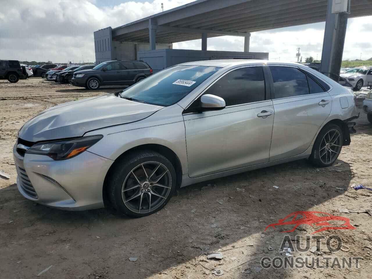 TOYOTA CAMRY 2016 - 4T4BF1FK3GR555535