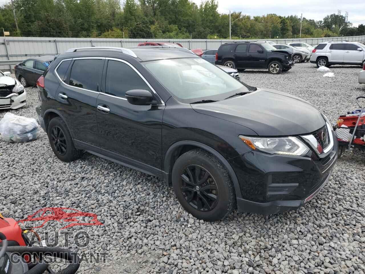 NISSAN ROGUE 2017 - KNMAT2MT6HP615005