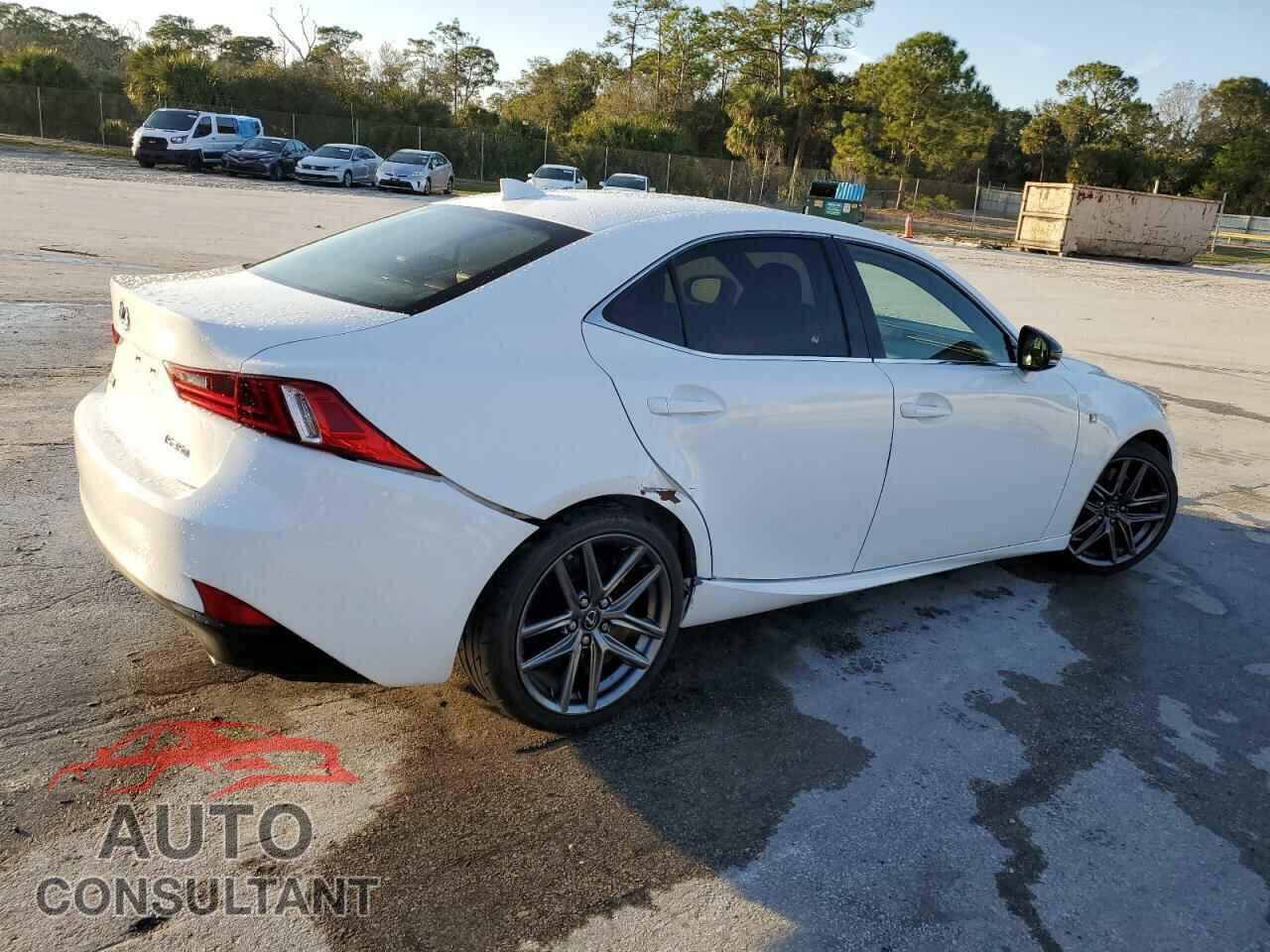 LEXUS IS 2014 - JTHBE1D20E5009334