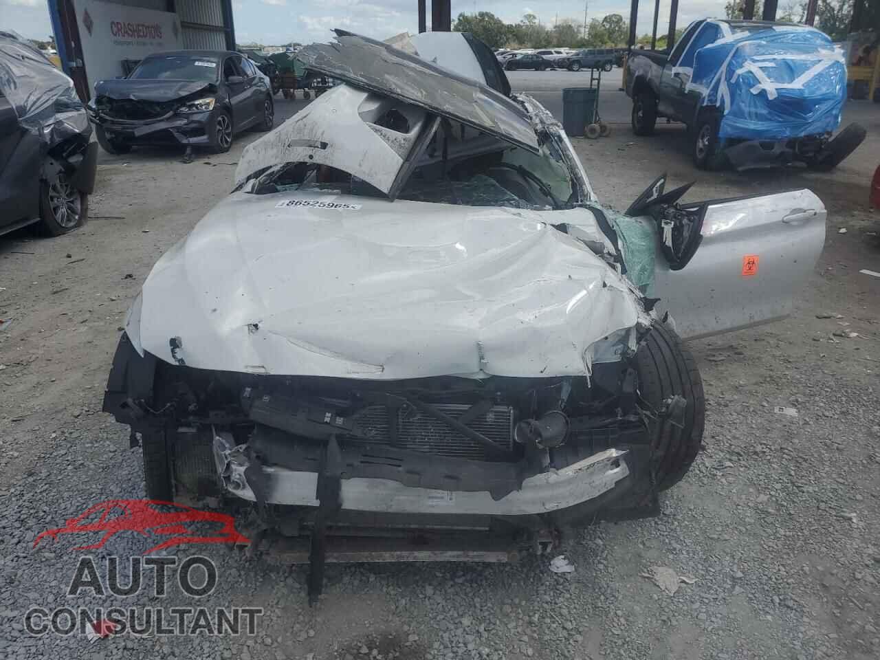 BMW M4 2015 - WBS3R9C55FK330690