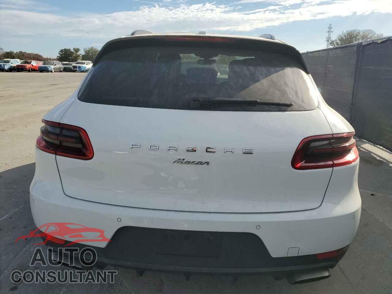 PORSCHE MACAN 2018 - WP1AA2A50JLB17700