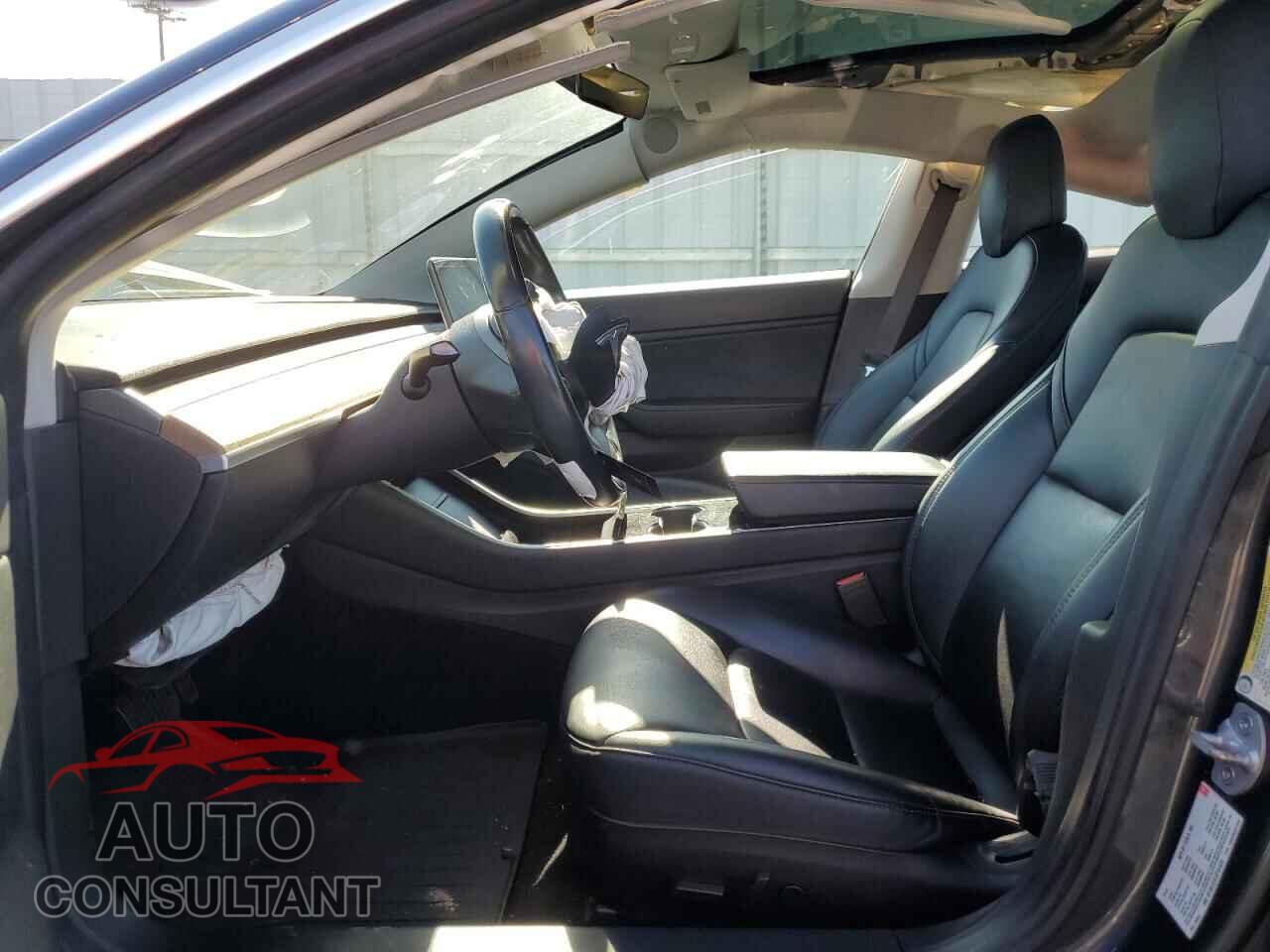 TESLA MODEL 3 2018 - 5YJ3E1EA7JF101870