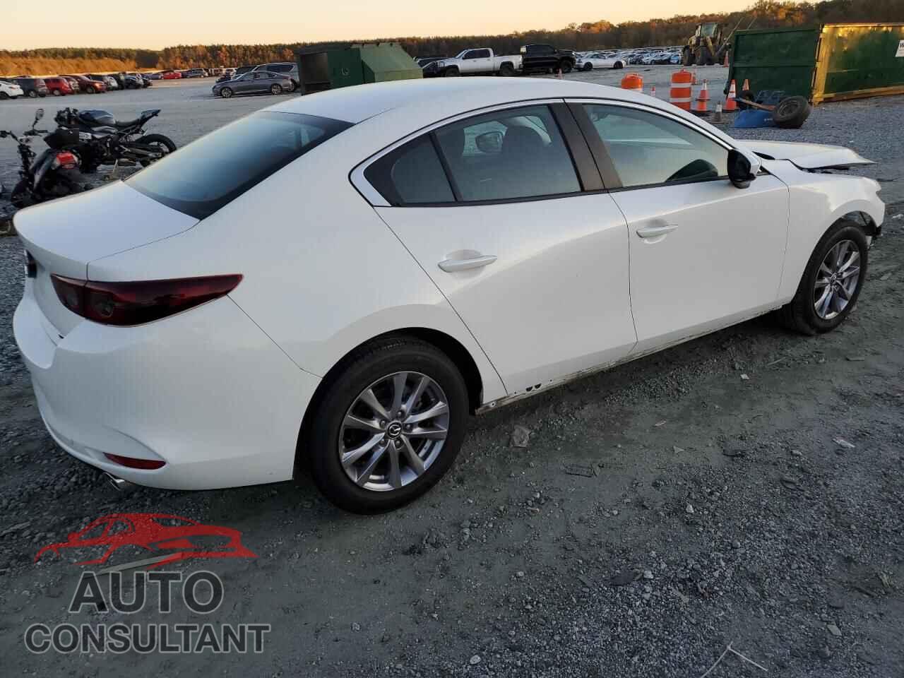 MAZDA 3 2019 - 3MZBPABL0KM111386