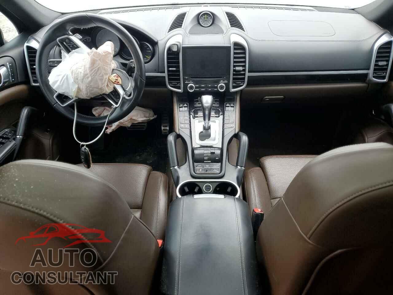 PORSCHE CAYENNE 2017 - WP1AE2A23HLA72272