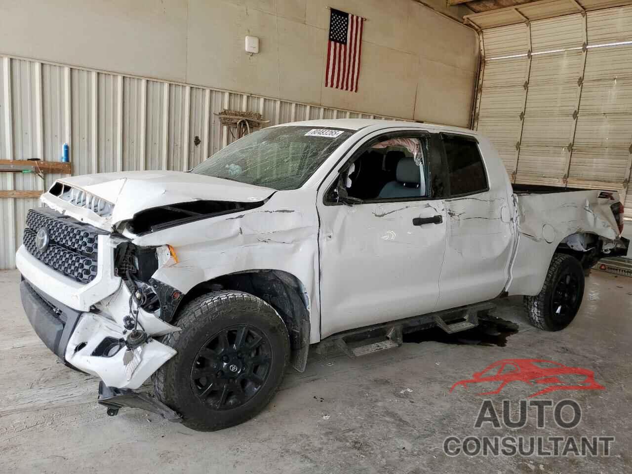 TOYOTA TUNDRA 2020 - 5TFUY5F18LX929548
