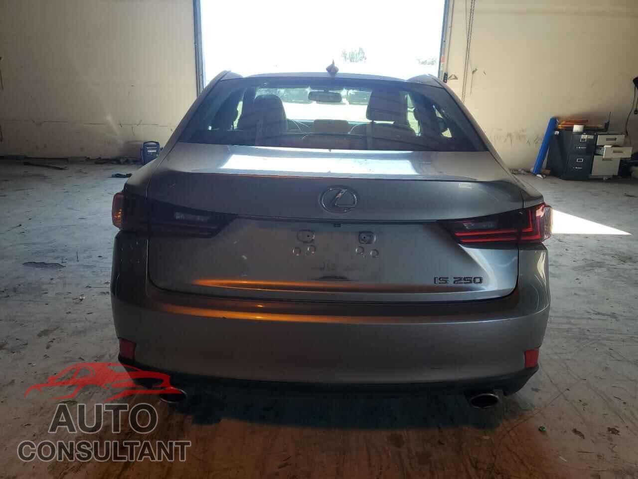 LEXUS IS 2014 - JTHBF1D20E5038121