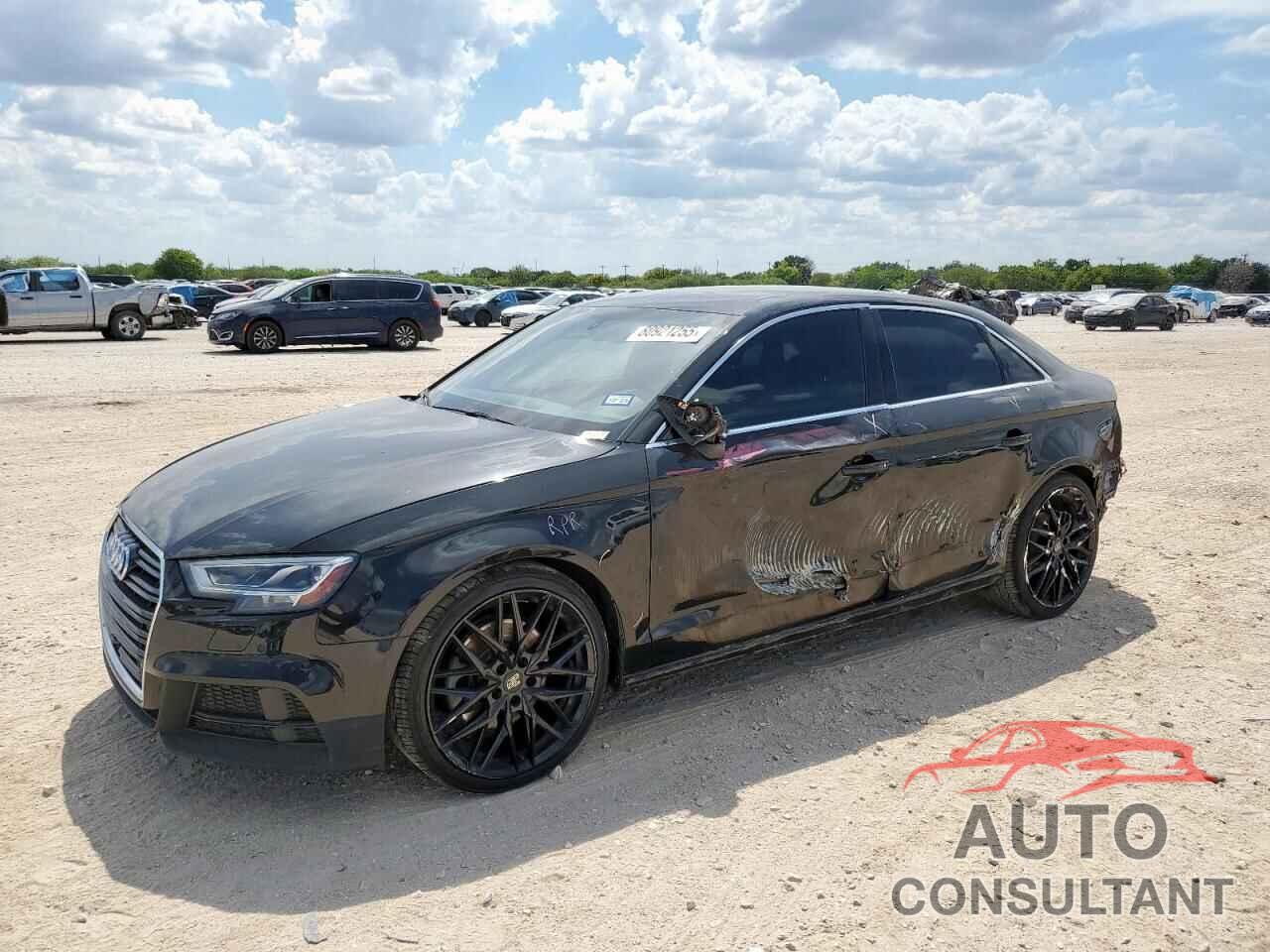 AUDI A3 2018 - WAUJ8GFF8J1004811
