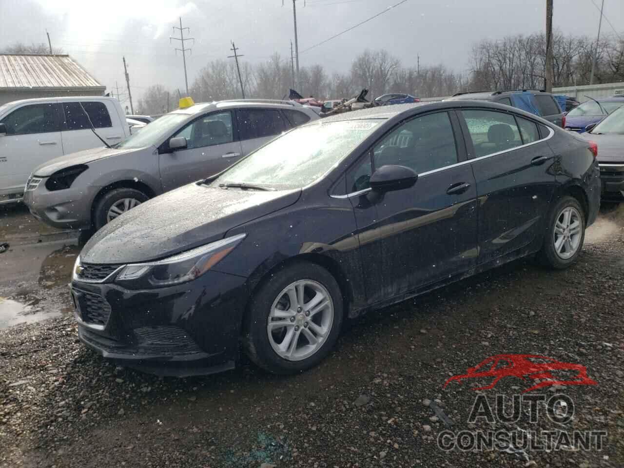 CHEVROLET CRUZE 2018 - 1G1BE5SMXJ7213692