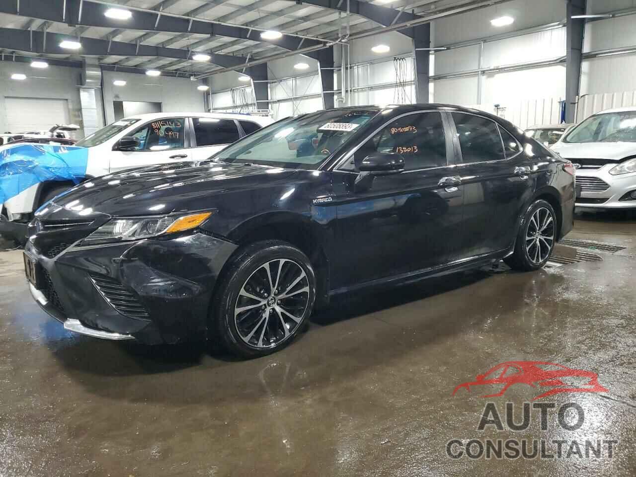 TOYOTA CAMRY 2018 - 4T1B21HK2JU510466