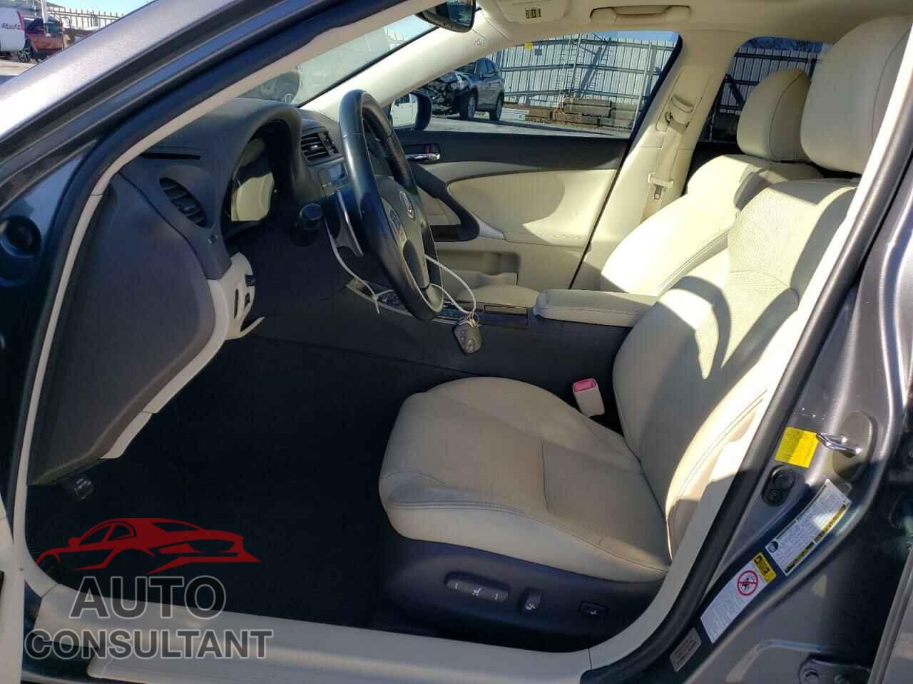 LEXUS IS 2012 - JTHBF5C21C5165885