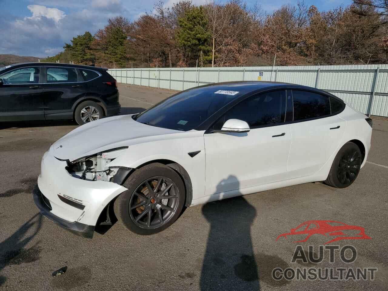 TESLA MODEL 3 2021 - 5YJ3E1EB5MF984350