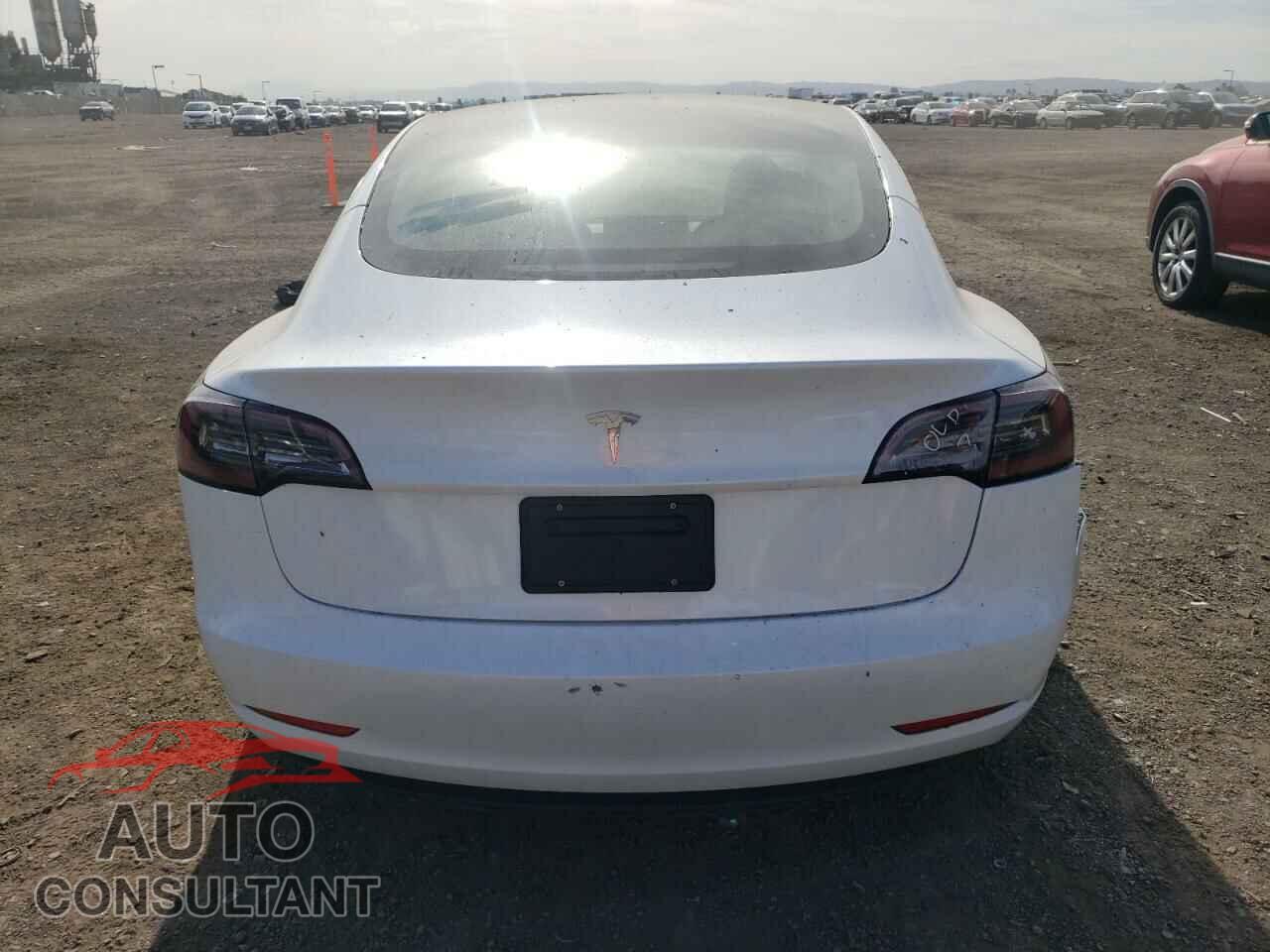 TESLA MODEL 3 2023 - 5YJ3E1EA0PF563275