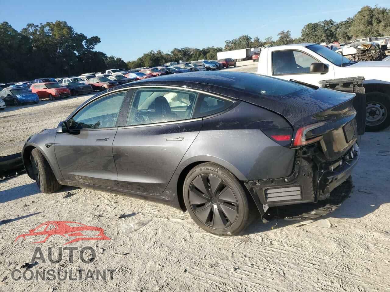 TESLA MODEL 3 2024 - 5YJ3E1EB7RF744675